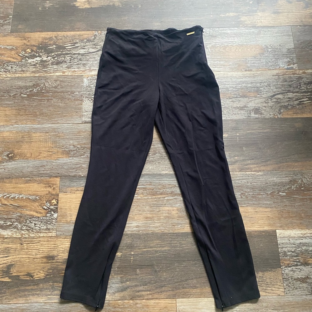 FABLETICS Black 24/7 Skinny Pant-Short Womens Size Medium Leggings